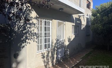 Alquiler - departamento en planta baja