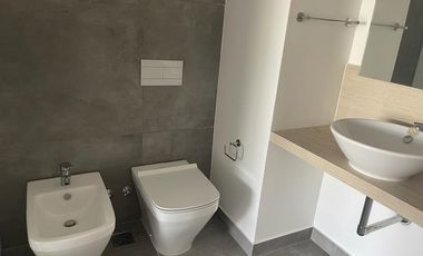 Excelente Loft  de 47 mts con cochera en Distrito Quartier, Retiro.