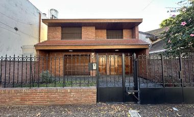 Casa en alquiler en Vicente Lopez, Olivos - 5 Ambientes