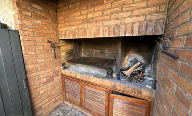 Casa en alquiler en Vicente Lopez, Olivos - 5 Ambientes