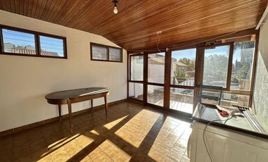 Casa en alquiler en Vicente Lopez, Olivos - 5 Ambientes