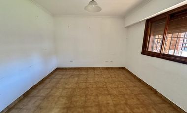 Casa en alquiler en Vicente Lopez, Olivos - 5 Ambientes