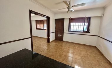 Casa en alquiler en Vicente Lopez, Olivos - 5 Ambientes