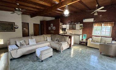 Casa de 3 amb. a la venta en Vicente Casares