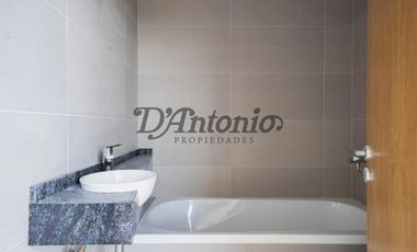 Alquiler- Semipiso Mono-ambiente divisible - Flores