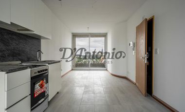 Alquiler- Semipiso Mono-ambiente divisible - Flores