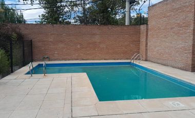 Alquiler Depto 2 ambientes con cochera y pileta