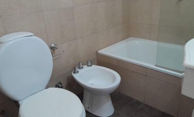 Alquiler Depto 2 ambientes con cochera y pileta