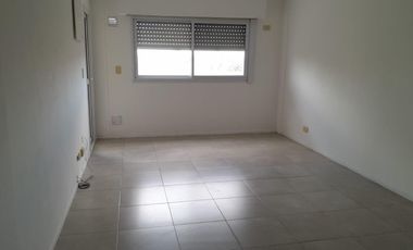 Alquiler Depto 2 ambientes con cochera y pileta