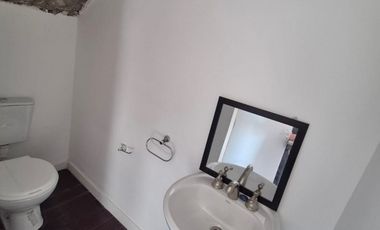 EXCELENTE DUPLEX DE UN DORMITORIO EN ALQUILER