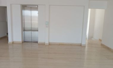 EXCELENTE UBICACIÓN CERCA DE LOS ARCOS