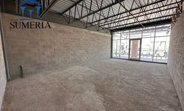 Local comercial en venta o renta dentro de Plaza Comercial Platz (Zona Cantera)