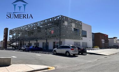 Local comercial en venta o renta dentro de Plaza Comercial Platz (Zona Cantera)