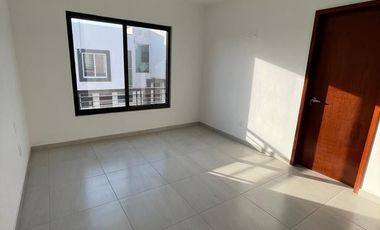 Casa en Venta en Capital Norte Madeiras - Parota 5