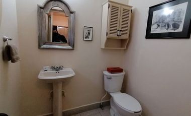 En complejo pirvado casa totalmente amueblada muy centrica