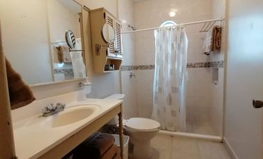En complejo pirvado casa totalmente amueblada muy centrica