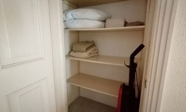 En complejo pirvado casa totalmente amueblada muy centrica