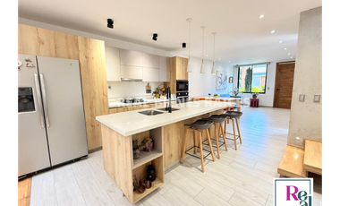 Venta de Hermosa Casa en Unidad Cerrada – La Ceja, El Tambo