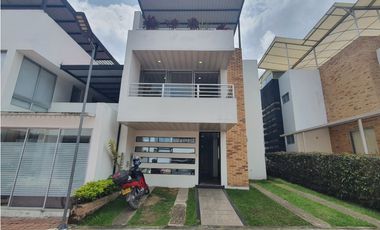 Se Vende Hermosa Casa