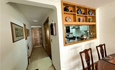 SE ARRIENDA APARTAMENTO EN SANTA BRBARA CENTRAL