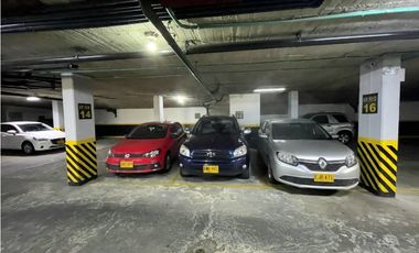 SE ARRIENDA APARTAMENTO EN SANTA BRBARA CENTRAL