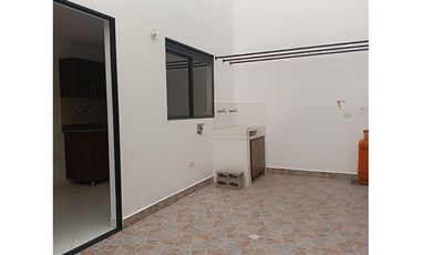 EN ARRIENDO CASA UNIFAMILIAR