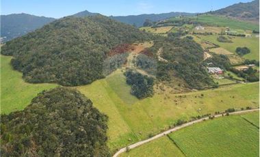 Vendo Lote en terreno semi inclinado. La Calera