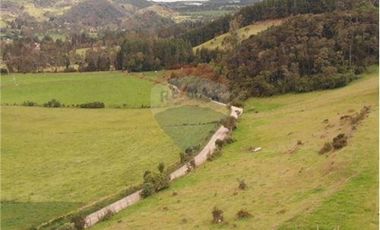 Vendo Lote en terreno semi inclinado. La Calera