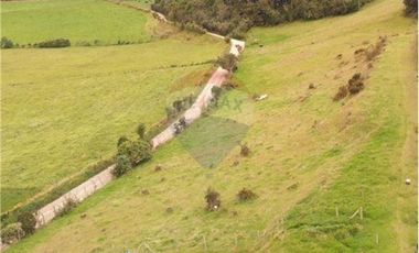 Vendo Lote en terreno semi inclinado. La Calera