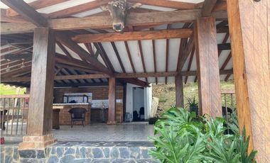 Venta de Casa Finca en Copacabana