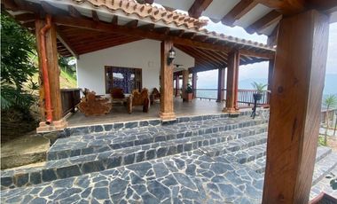 Venta de Casa Finca en Copacabana
