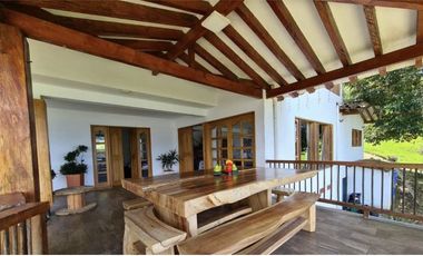 Venta de Casa Finca en Copacabana