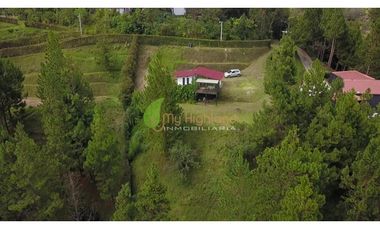 En Venta Casa Campestre San Vicente Lote de 2.700mts²