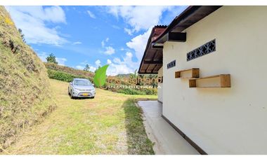 En Venta Casa Campestre San Vicente Lote de 2.700mts²