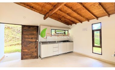 En Venta Casa Campestre San Vicente Lote de 2.700mts²