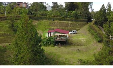 En Venta Casa Campestre San Vicente Lote de 2.700mts²