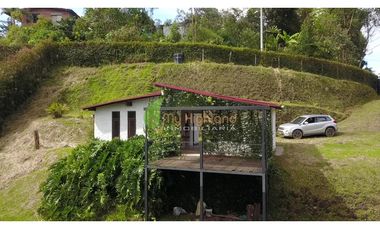 En Venta Casa Campestre San Vicente Lote de 2.700mts²