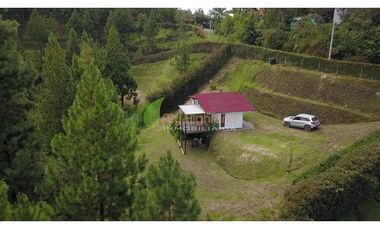 En Venta Casa Campestre San Vicente Lote de 2.700mts²