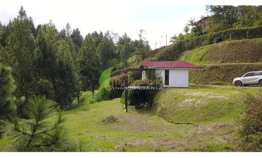 En Venta Casa Campestre San Vicente Lote de 2.700mts²