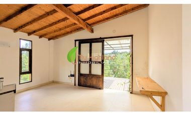En Venta Casa Campestre San Vicente Lote de 2.700mts²