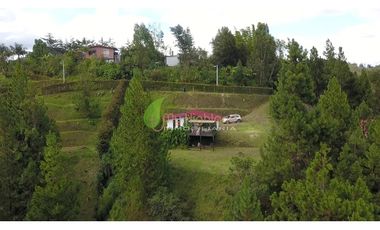 En Venta Casa Campestre San Vicente Lote de 2.700mts²