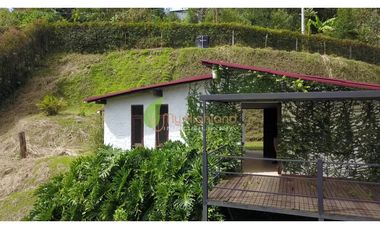 En Venta Casa Campestre San Vicente Lote de 2.700mts²