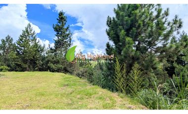 En Venta Casa Campestre San Vicente Lote de 2.700mts²