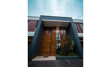 Casa en Venta en el Poblado