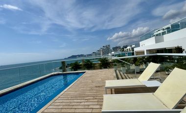 Penthouse en venta con piscina privada en Santa Marta
