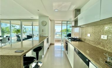 Penthouse en venta con piscina privada en Santa Marta