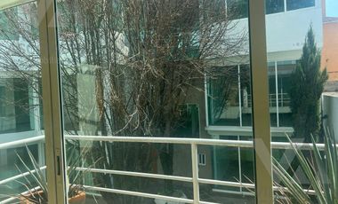 EDIFICIO COMERCIAL EN VENTA SOBRE VENUSTIANO CARRANZA EN LA COLONIA UNIVERSIDAD