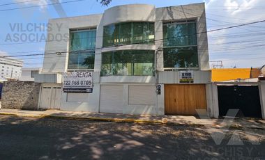 EDIFICIO COMERCIAL EN VENTA SOBRE VENUSTIANO CARRANZA EN LA COLONIA UNIVERSIDAD