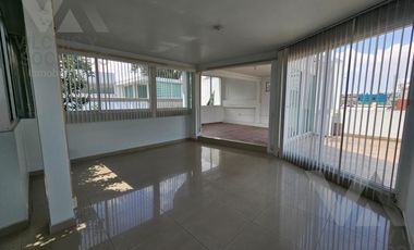 EDIFICIO COMERCIAL EN VENTA SOBRE VENUSTIANO CARRANZA EN LA COLONIA UNIVERSIDAD