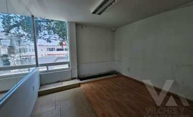 EDIFICIO COMERCIAL EN VENTA SOBRE VENUSTIANO CARRANZA EN LA COLONIA UNIVERSIDAD